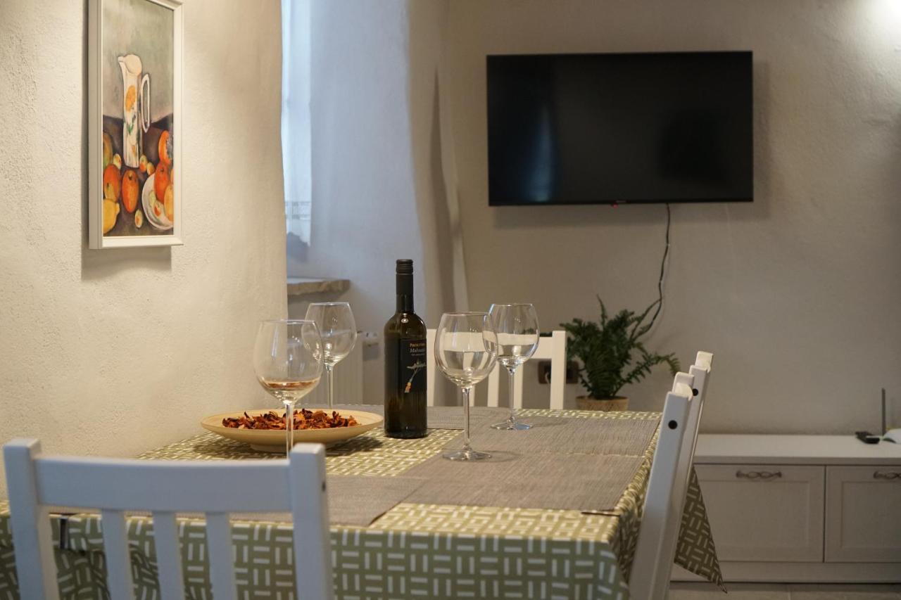 Casa Vacanze Alenka Borgo Grotta Gigante Buitenkant foto